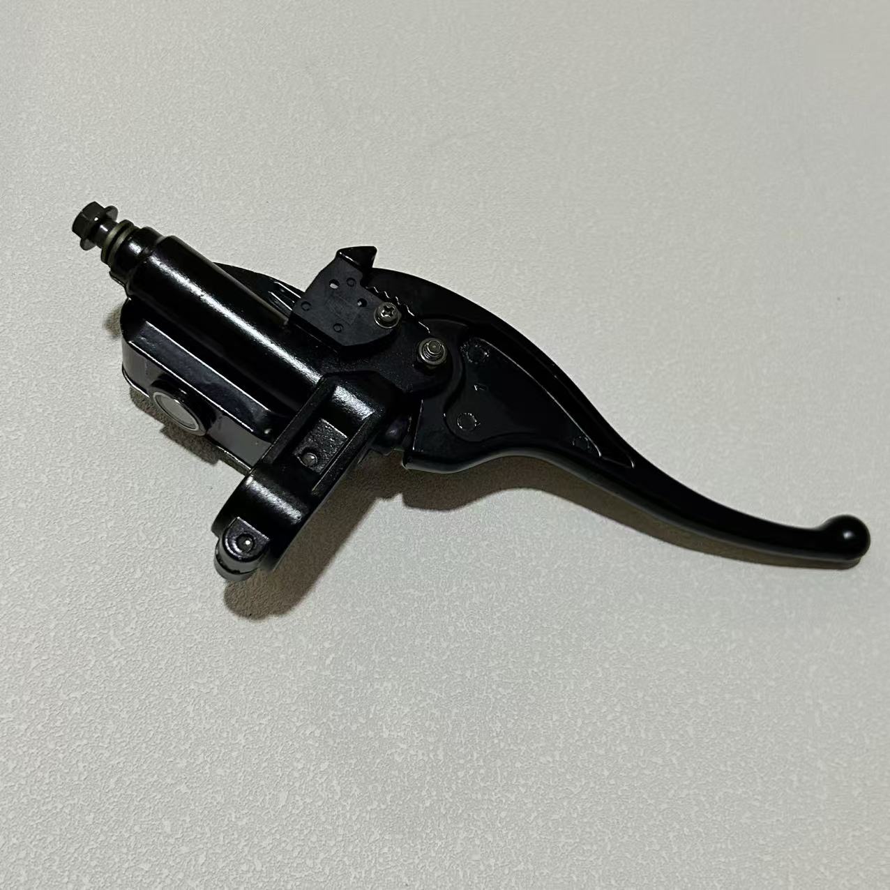 5ad1440d1ba667d664d3c496f8d1a5b4 Left Brake Master Cylinder Compatible with Polaris Sportsman 500 2050078 OEM Replacement for Magnum 325 500 Xplorer 300 400 Worker 335 Front Left Hand - Image 1