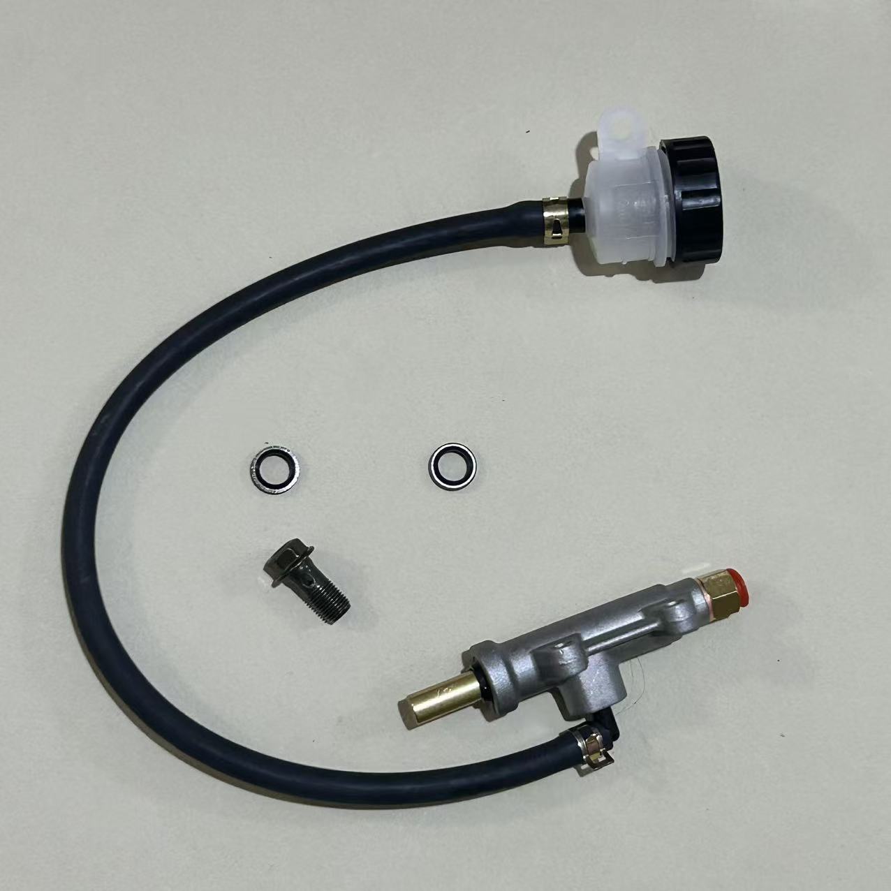Rear Brake Master Cylinder for Polaris Rear Brake Master Cylinder 4 Polaris Sportsman 335 400 450 500 600 700 800 MV7 1910311 ATV, Replace 1910301 1910790 1911113 Rear Foot Brake Cylinder Pump - Image 1